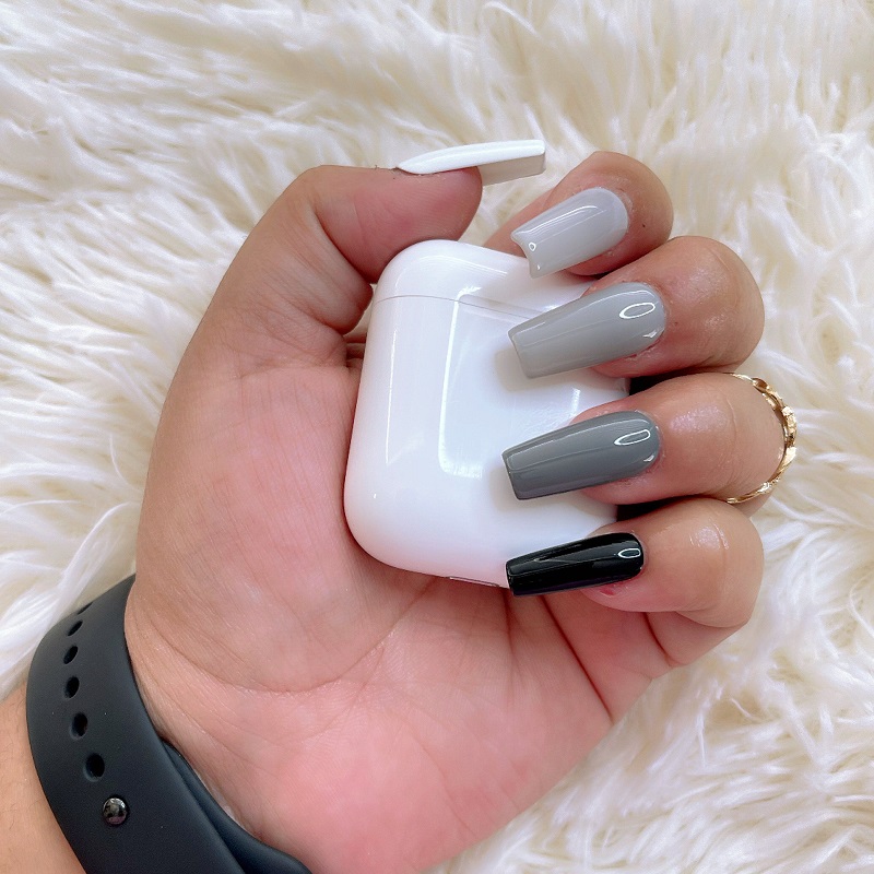 Shades of Grey Nails